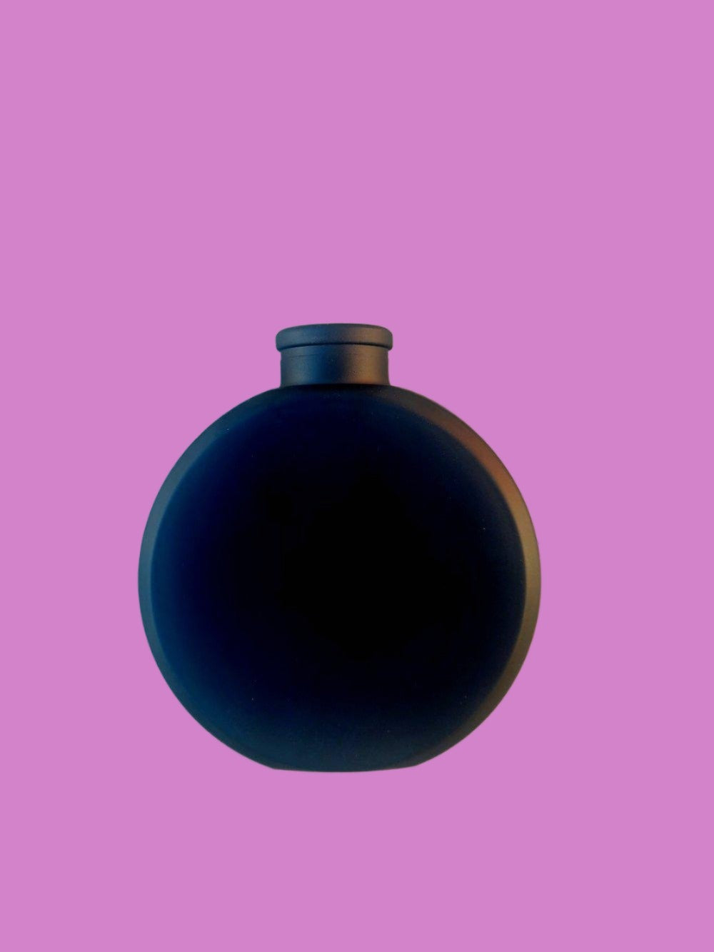 Matte Black Circle Small Vase-Vase-Pampas B